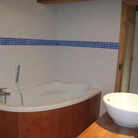 Πανσιόν Le Domaine Du Mont De Gez