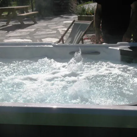 Πανσιόν Le Domaine Du Mont De Gez