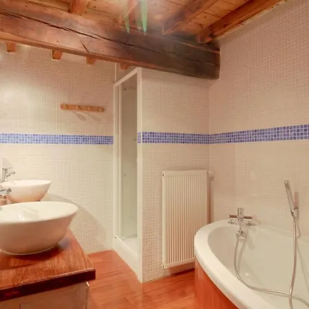 Le Domaine Du Mont De Gez